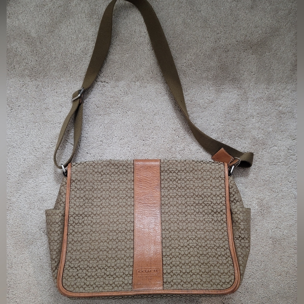 Authentic Coach Messenger Bag